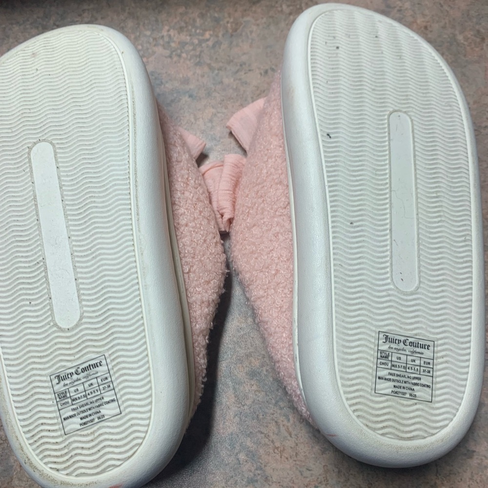 Juicy Couture Slippers - Picture 5 of 8